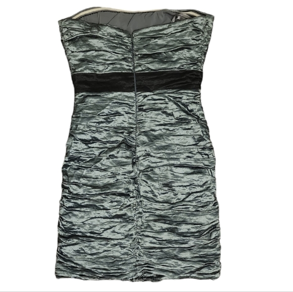 BCBGMaxAzria Metallic Steel Gray Strapless Body-Con Cocktail Formal Dress XS 2 - Picture 5 of 7